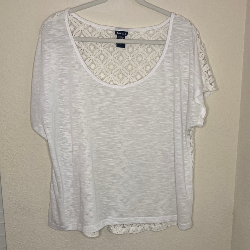 Torrid white top